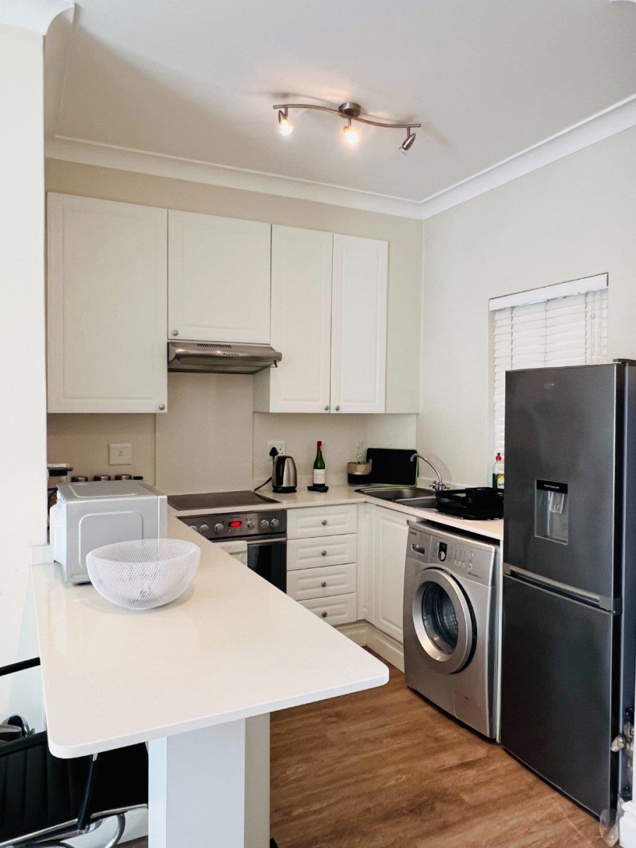 To Let 1 Bedroom Property for Rent in Dunkeld West Gauteng