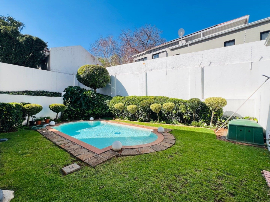 To Let 1 Bedroom Property for Rent in Dunkeld West Gauteng