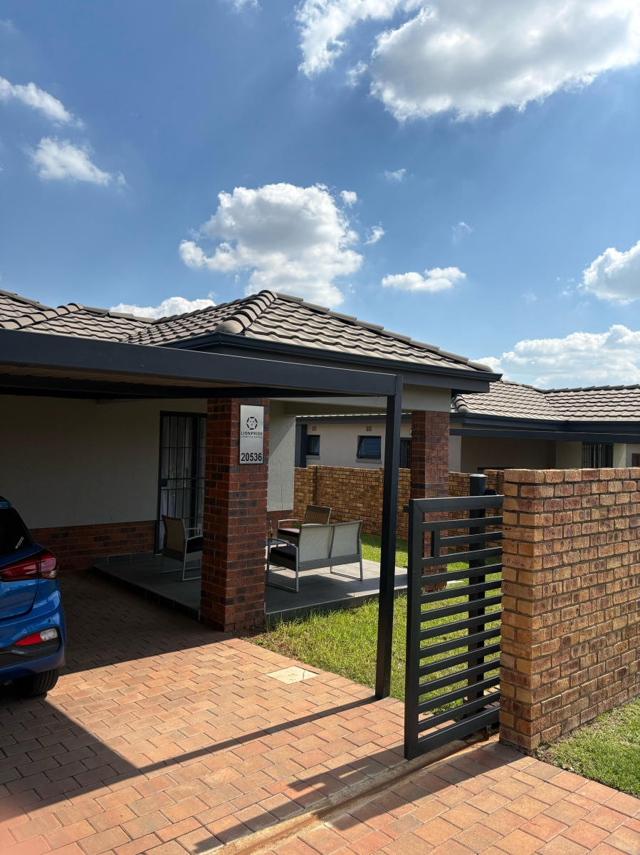 2 Bedroom Property for Sale in Lion Pride Gauteng