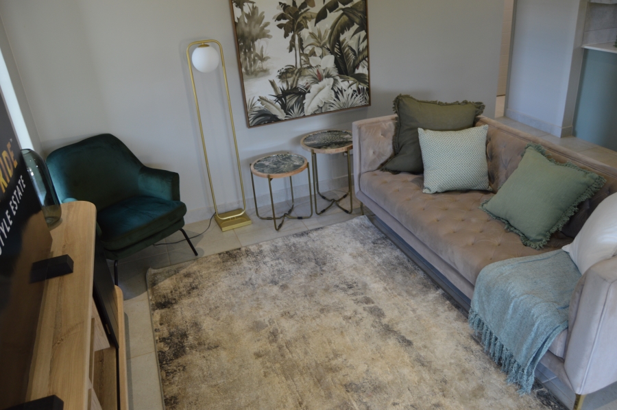 2 Bedroom Property for Sale in Lion Pride Gauteng