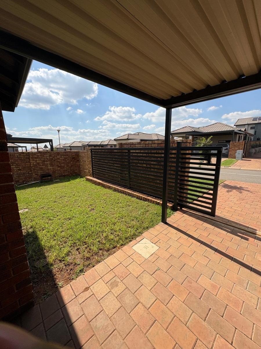 2 Bedroom Property for Sale in Lion Pride Gauteng