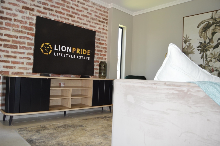 2 Bedroom Property for Sale in Lion Pride Gauteng