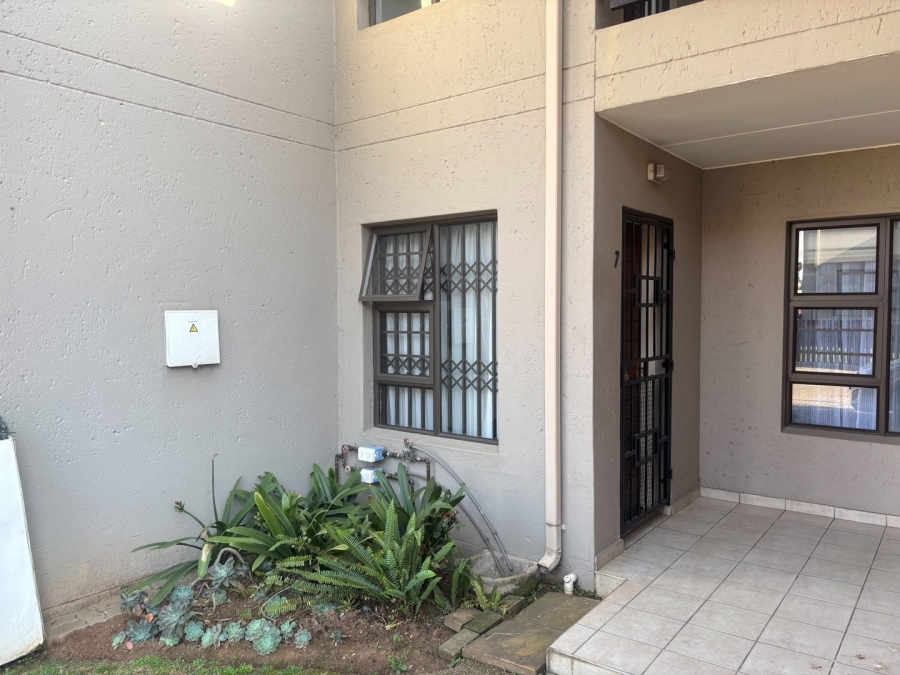 2 Bedroom Property for Sale in Brentwood Park Gauteng