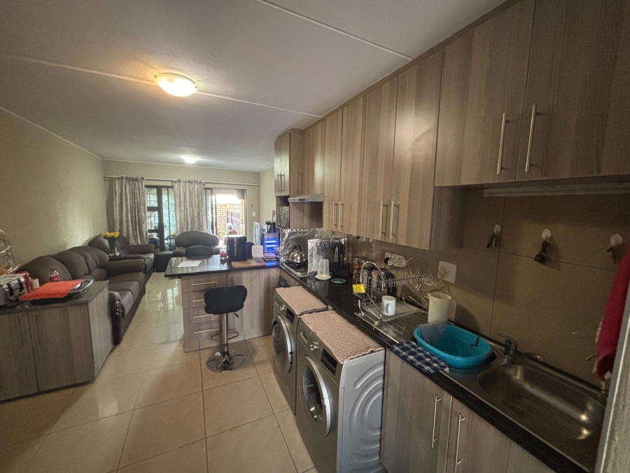 2 Bedroom Property for Sale in Brentwood Park Gauteng