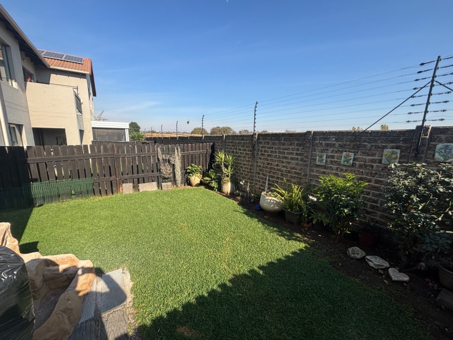 2 Bedroom Property for Sale in Brentwood Park Gauteng