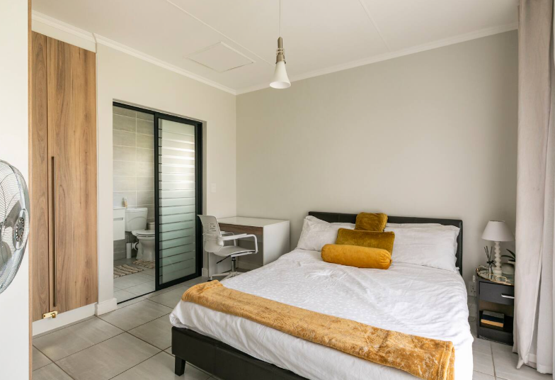 To Let 1 Bedroom Property for Rent in Waterfall Gauteng