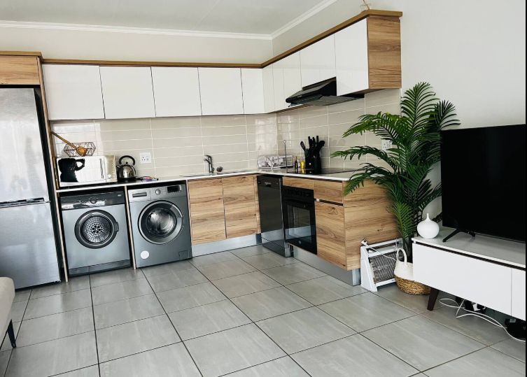 To Let 1 Bedroom Property for Rent in Waterfall Gauteng