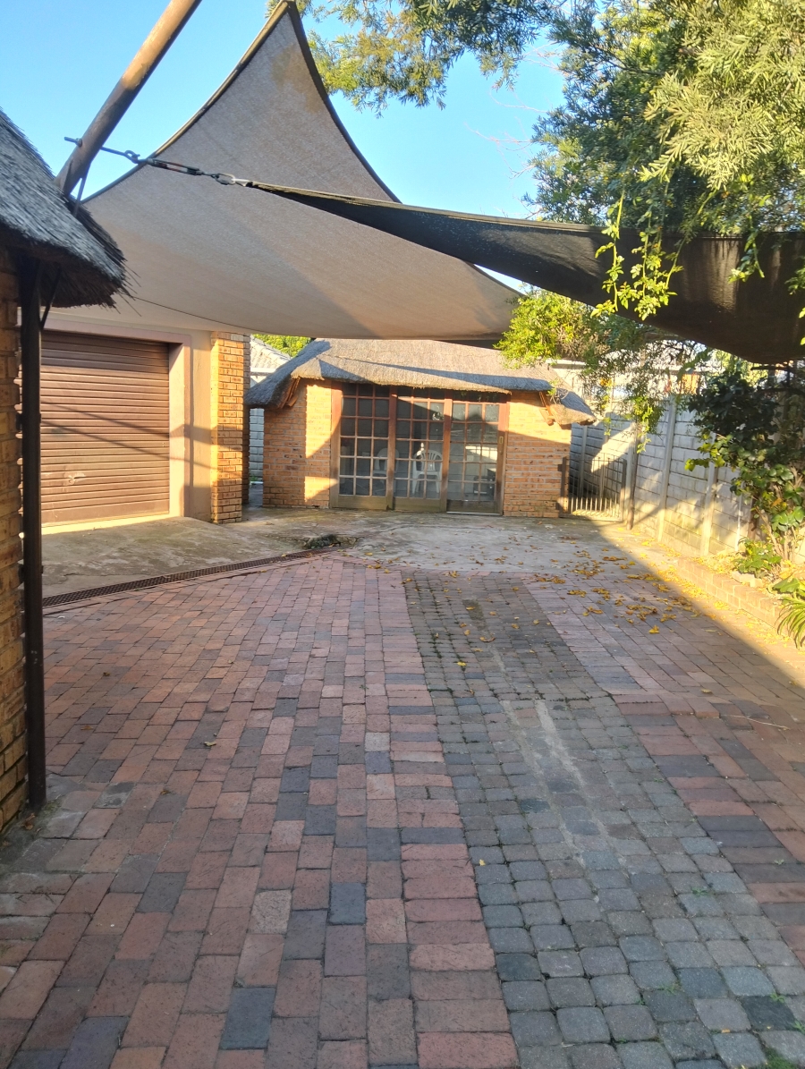 3 Bedroom Property for Sale in Moffat View Gauteng