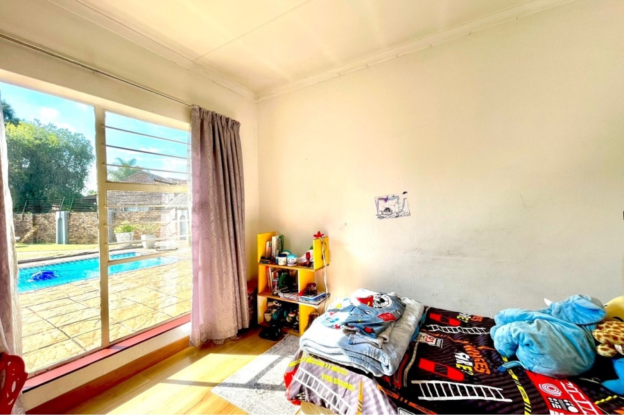 5 Bedroom Property for Sale in Eldoraigne Gauteng