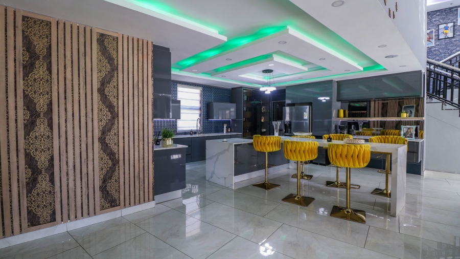 5 Bedroom Property for Sale in Vanderbijlpark SW 5 Gauteng