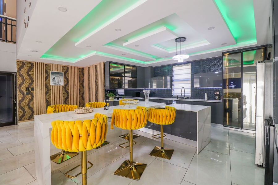 5 Bedroom Property for Sale in Vanderbijlpark SW 5 Gauteng