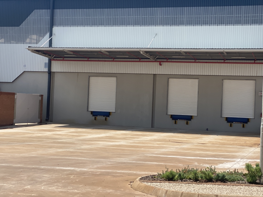 To Let commercial Property for Rent in Olifantsfontein Gauteng