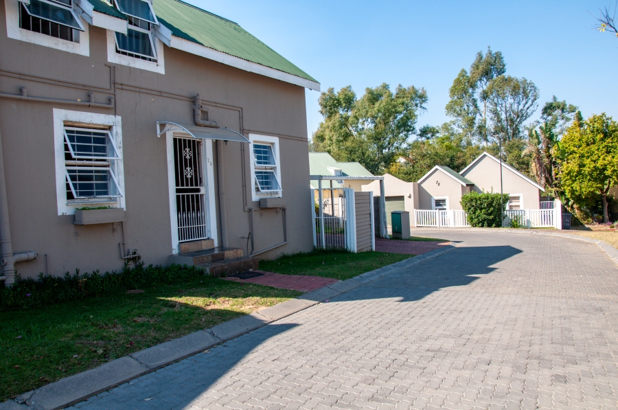 3 Bedroom Property for Sale in Halfway Gardens Gauteng