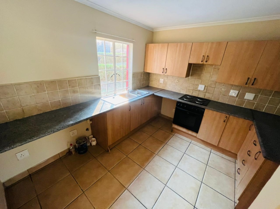 To Let 3 Bedroom Property for Rent in Castleview Gauteng