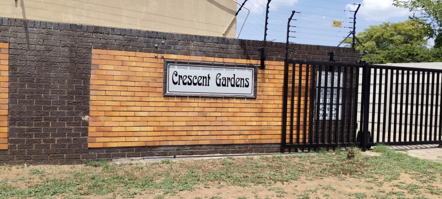 2 Bedroom Property for Sale in Parkhill Gardens Gauteng