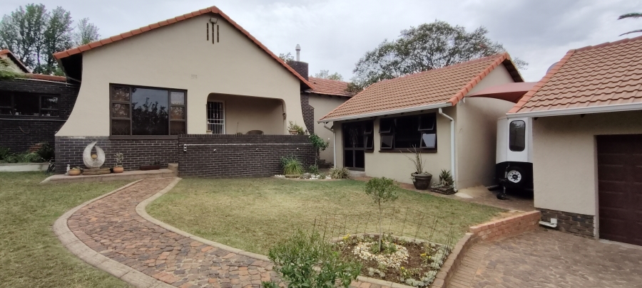 4 Bedroom Property for Sale in Lambton Gauteng