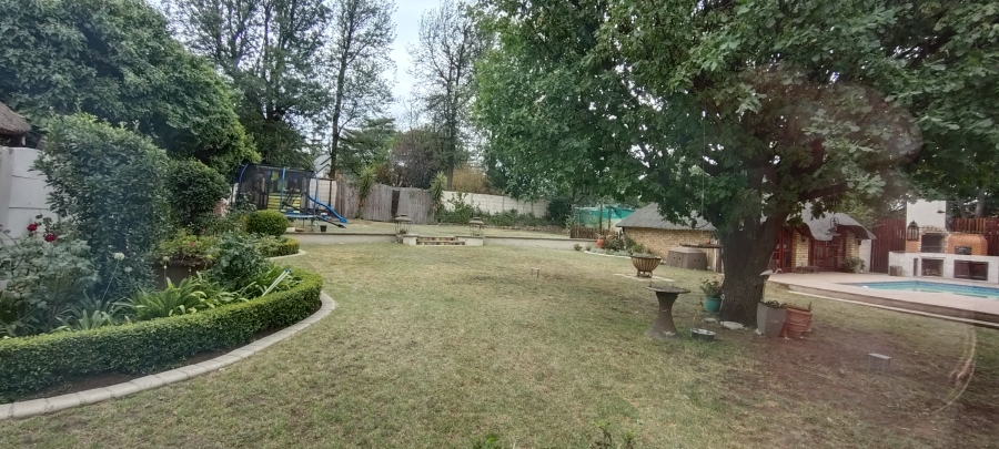 4 Bedroom Property for Sale in Lambton Gauteng