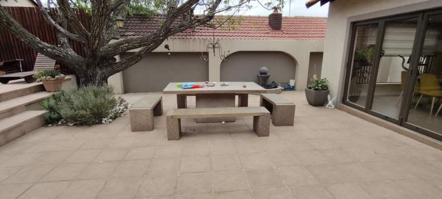 4 Bedroom Property for Sale in Lambton Gauteng