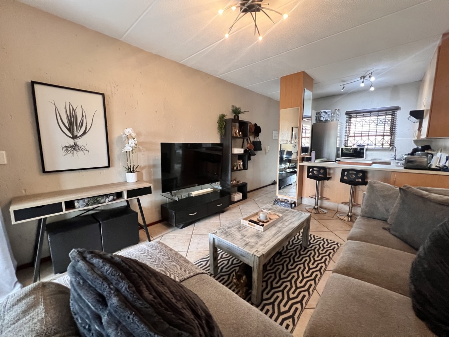 1 Bedroom Property for Sale in Sunninghill Gauteng
