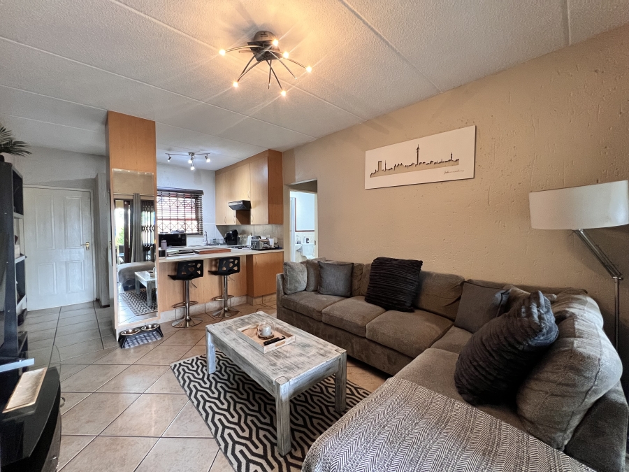 1 Bedroom Property for Sale in Sunninghill Gauteng