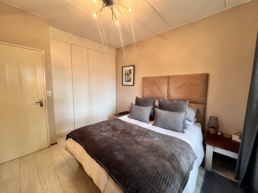 1 Bedroom Property for Sale in Sunninghill Gauteng