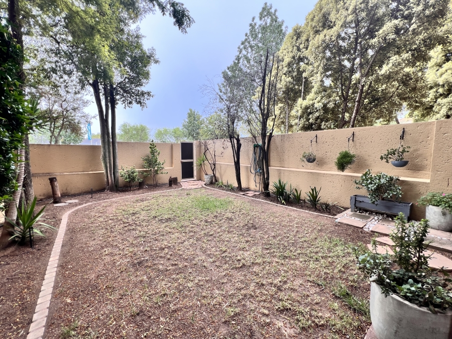 1 Bedroom Property for Sale in Sunninghill Gauteng