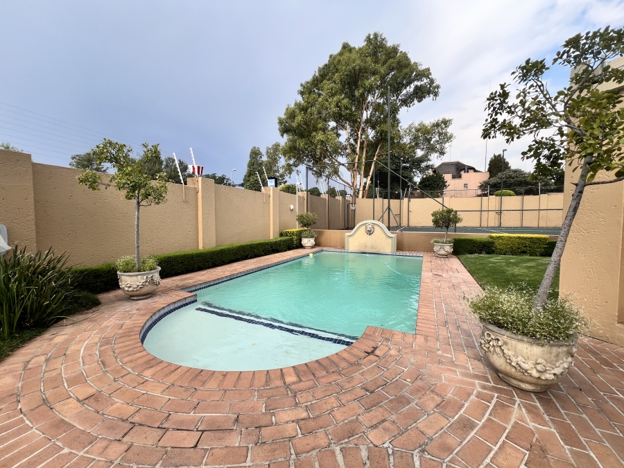 1 Bedroom Property for Sale in Sunninghill Gauteng