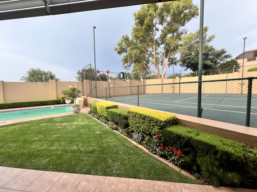 1 Bedroom Property for Sale in Sunninghill Gauteng
