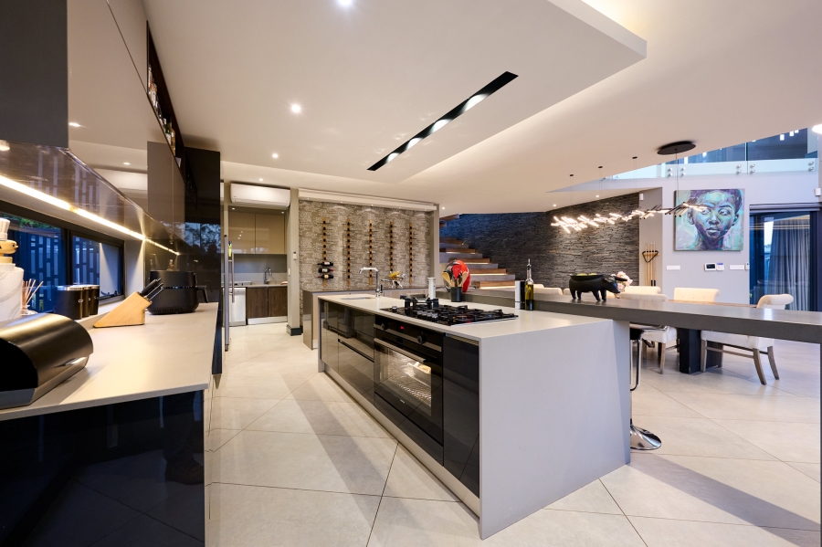 4 Bedroom Property for Sale in Waterfall Country Estate Gauteng