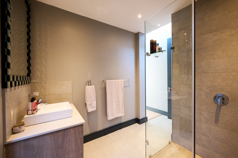 4 Bedroom Property for Sale in Waterfall Country Estate Gauteng