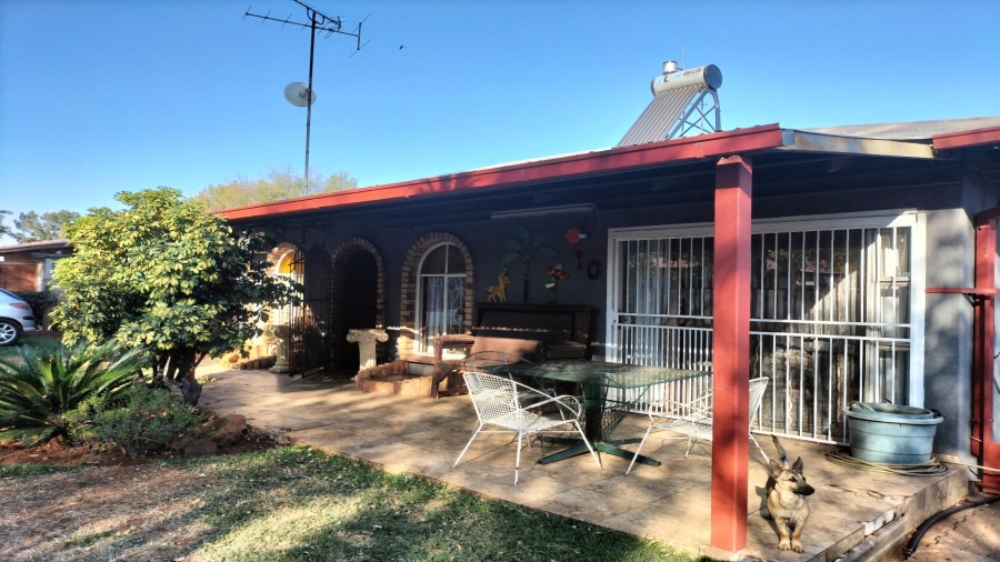 4 Bedroom Property for Sale in Vanderbijlpark CW 1 Gauteng