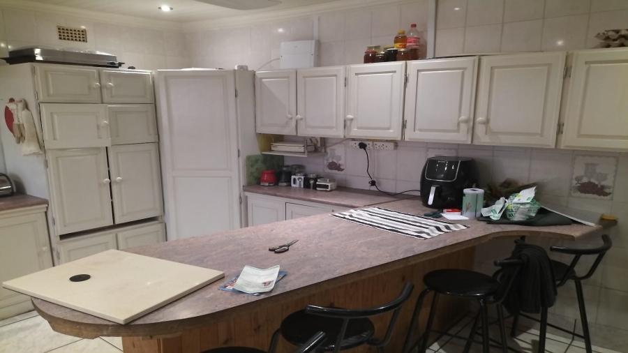 4 Bedroom Property for Sale in Vanderbijlpark CW 1 Gauteng