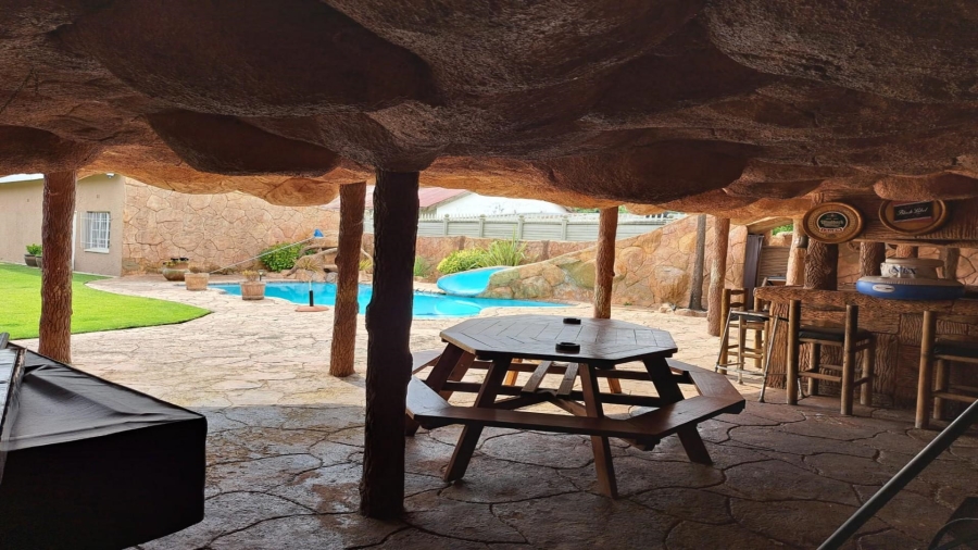 3 Bedroom Property for Sale in Nanescol Gauteng