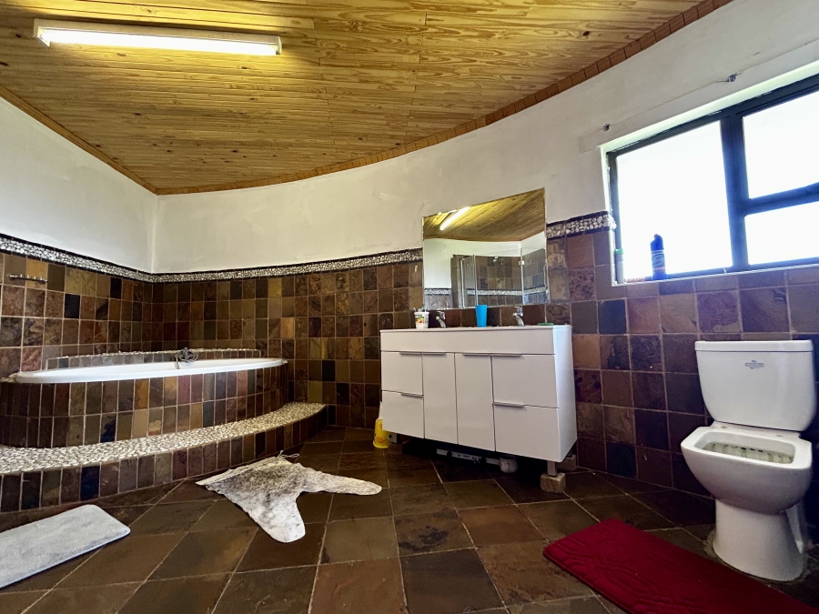 4 Bedroom Property for Sale in Glen Austin Gauteng