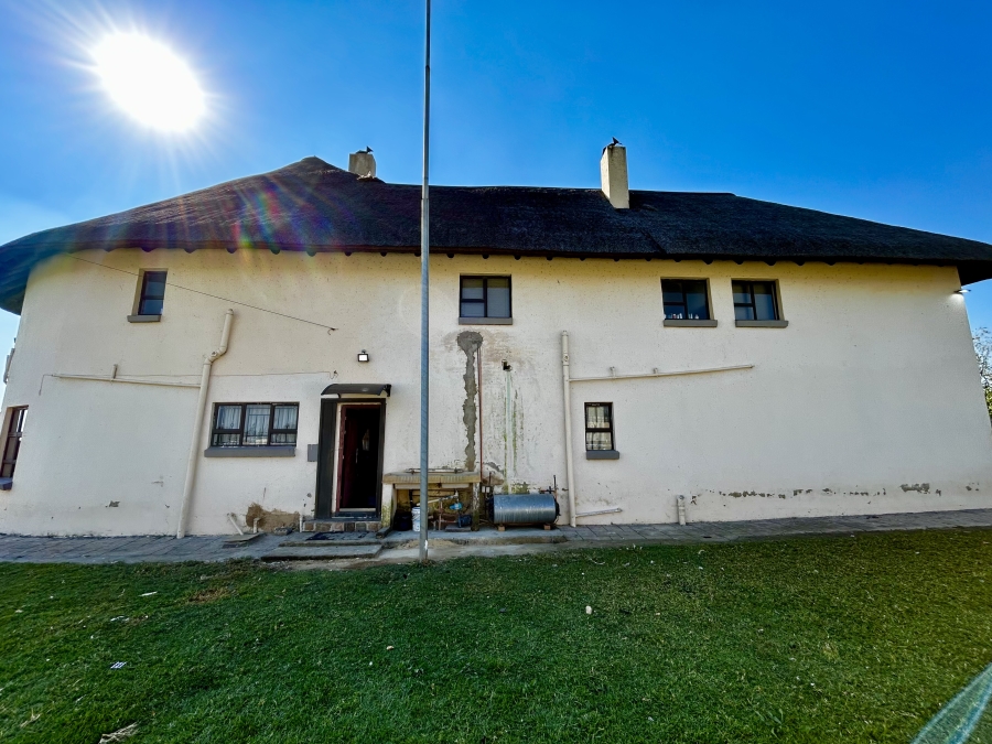 4 Bedroom Property for Sale in Glen Austin Gauteng