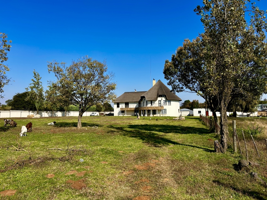 4 Bedroom Property for Sale in Glen Austin Gauteng