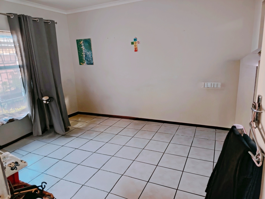 3 Bedroom Property for Sale in Wierda Park Gauteng