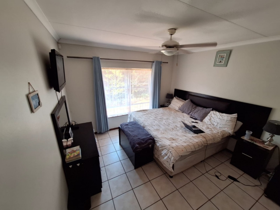 3 Bedroom Property for Sale in Wierda Park Gauteng