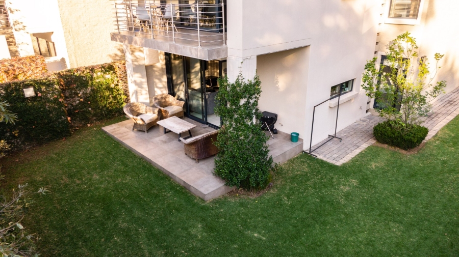 2 Bedroom Property for Sale in Saxonwold Gauteng