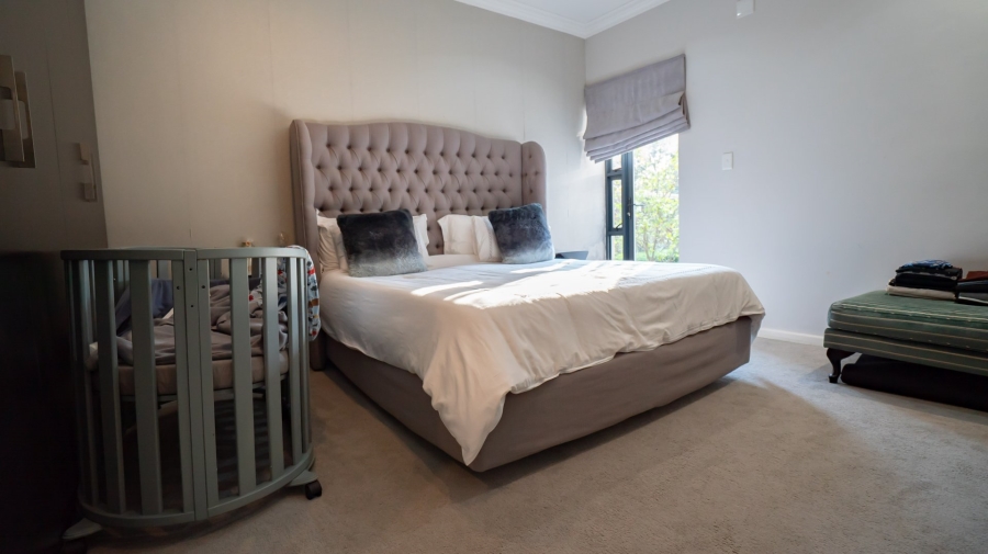 2 Bedroom Property for Sale in Saxonwold Gauteng