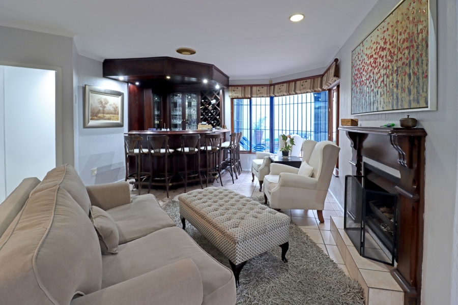 3 Bedroom Property for Sale in Bryanston Gauteng
