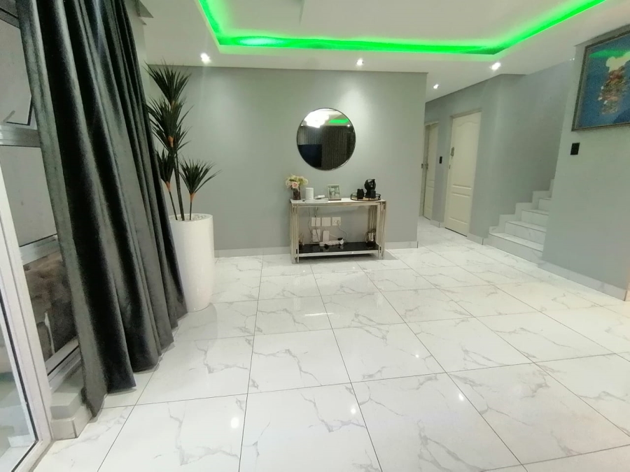 3 Bedroom Property for Sale in Eye of Africa Gauteng