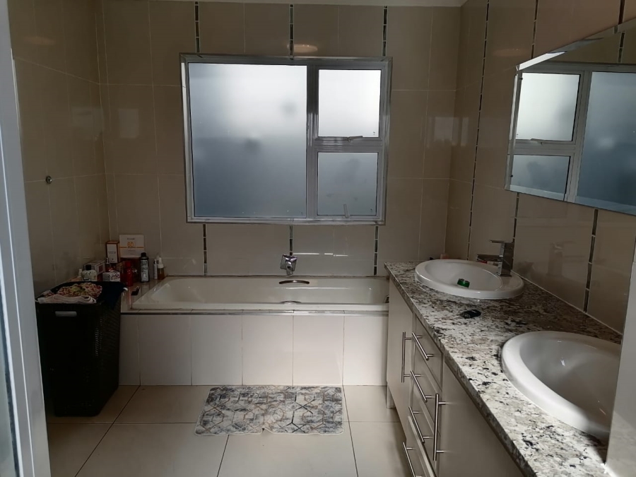 3 Bedroom Property for Sale in Eye of Africa Gauteng