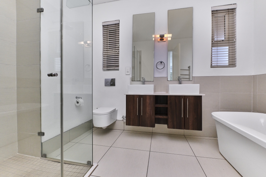 2 Bedroom Property for Sale in Dunkeld West Gauteng