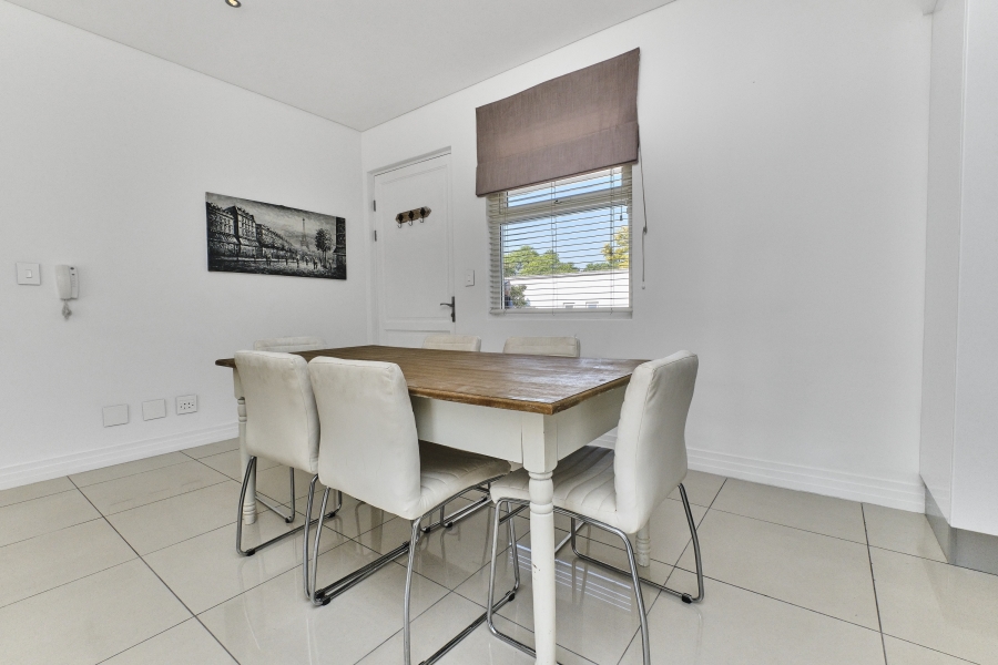 2 Bedroom Property for Sale in Dunkeld West Gauteng
