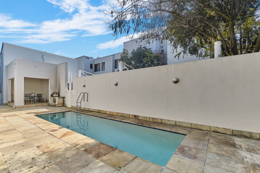 2 Bedroom Property for Sale in Dunkeld West Gauteng