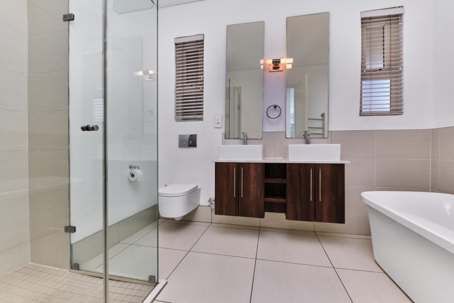 2 Bedroom Property for Sale in Dunkeld West Gauteng