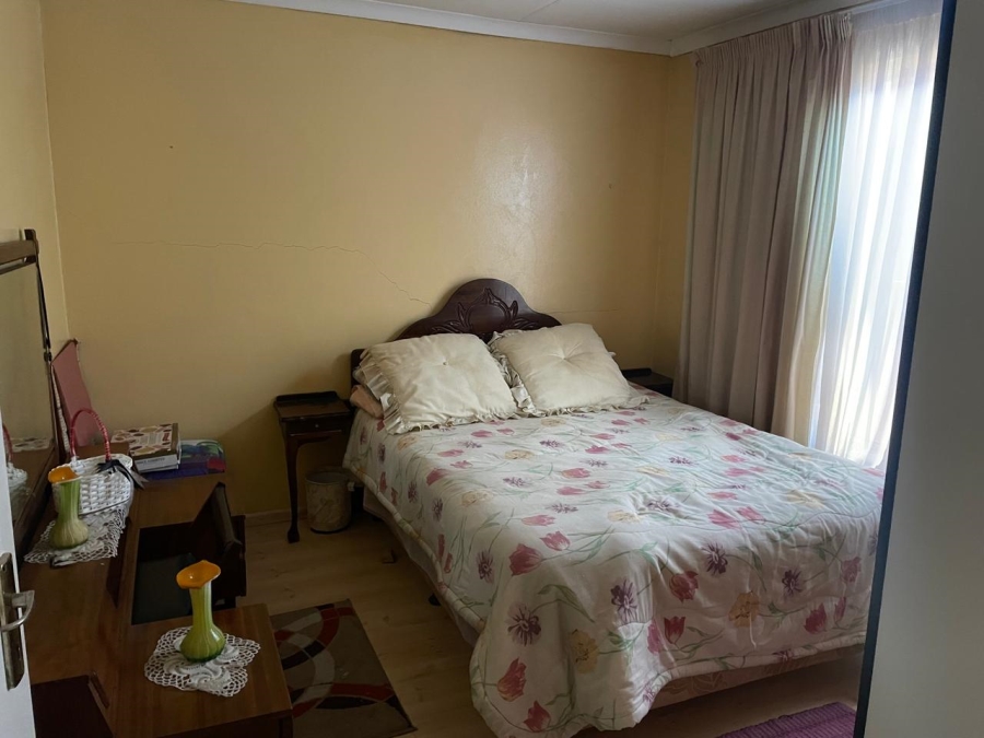 2 Bedroom Property for Sale in Meadowlands Gauteng