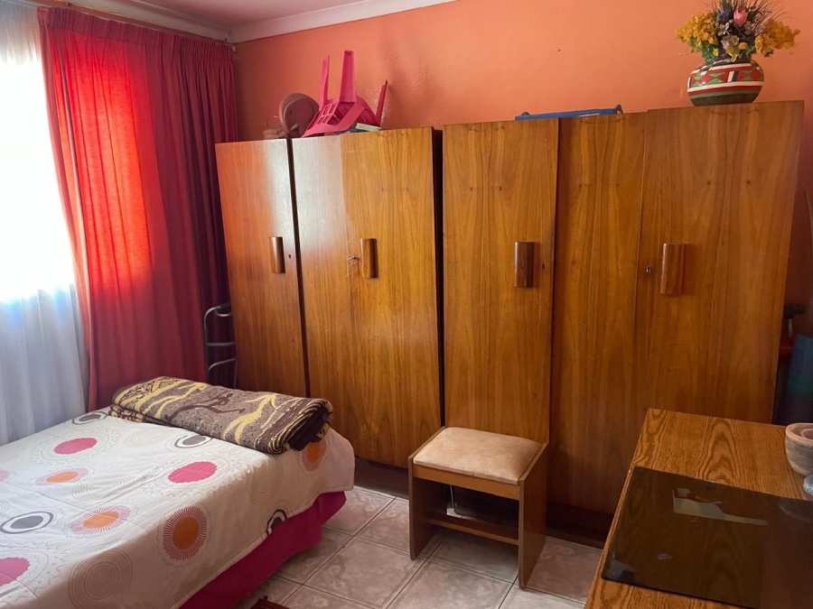 2 Bedroom Property for Sale in Meadowlands Gauteng