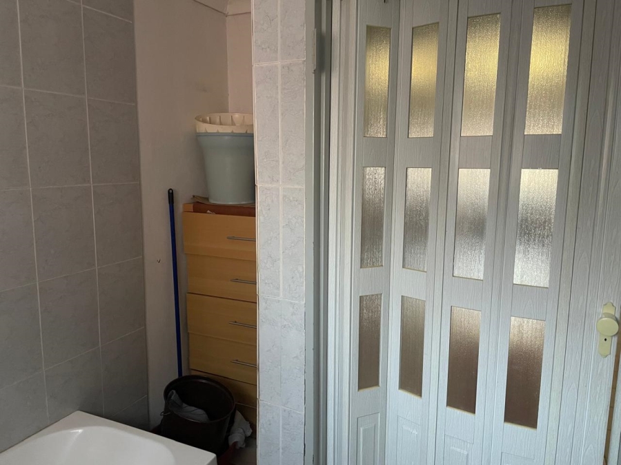 2 Bedroom Property for Sale in Meadowlands Gauteng